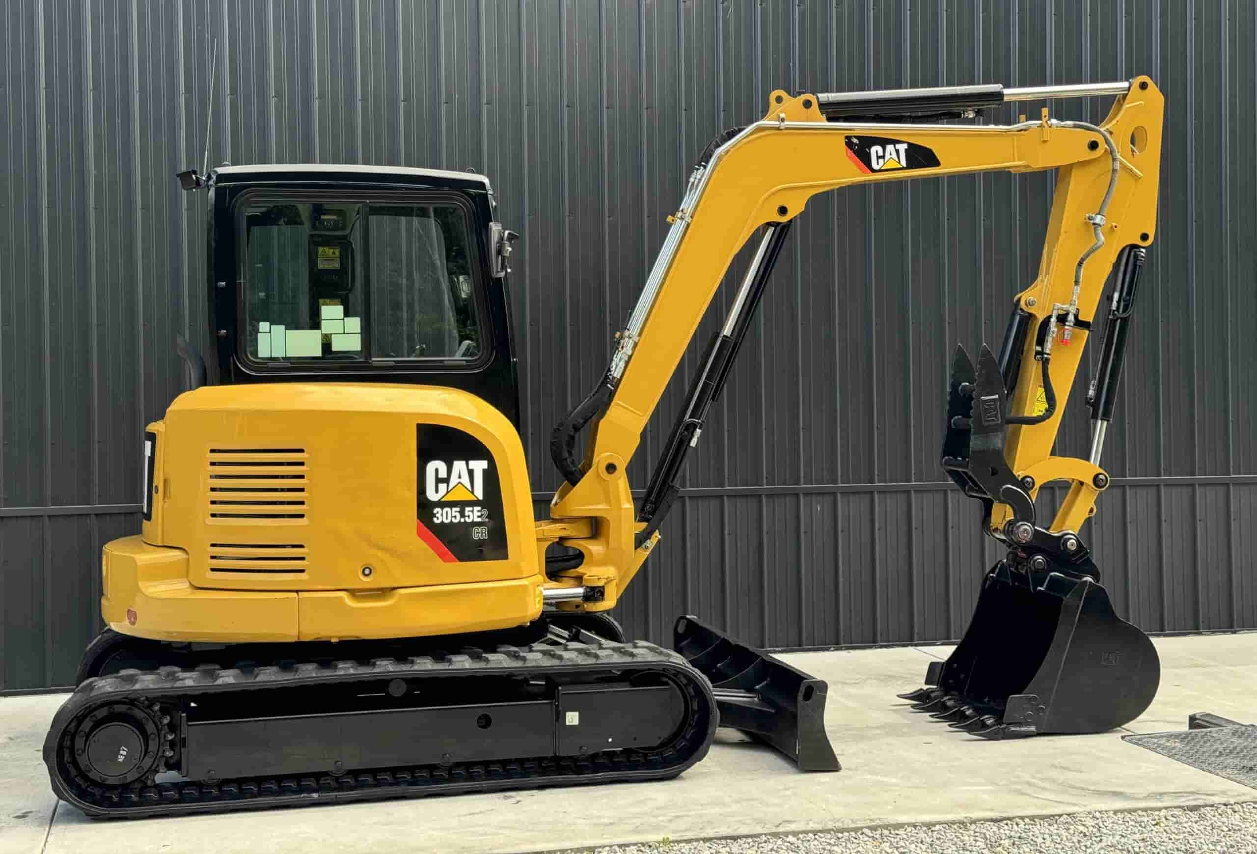 2019 CAT 305.5E2
